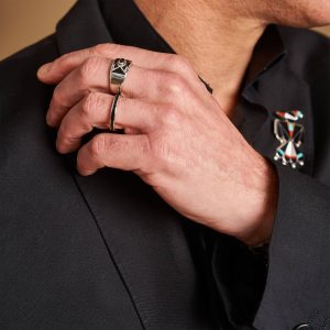 BAGUE AVEC PIERRE